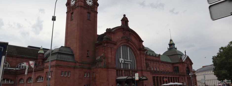 Baustelle am Wiesbadener Hauptbahnhof angekündigt