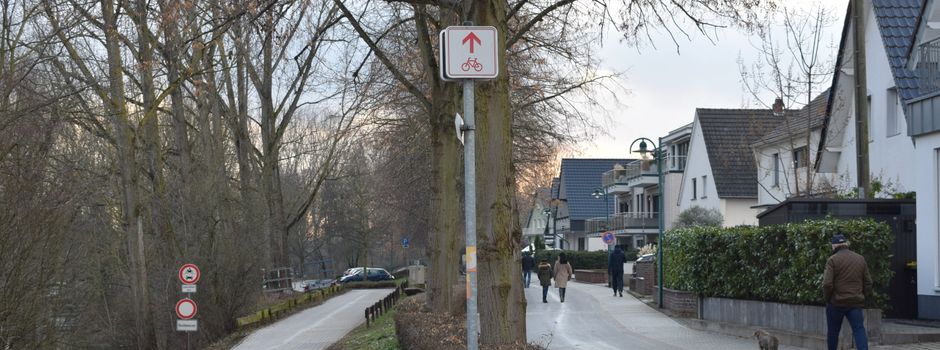 Links Eröm-Rächs Eröm? Radfahrer in Mondorf aufgepasst!