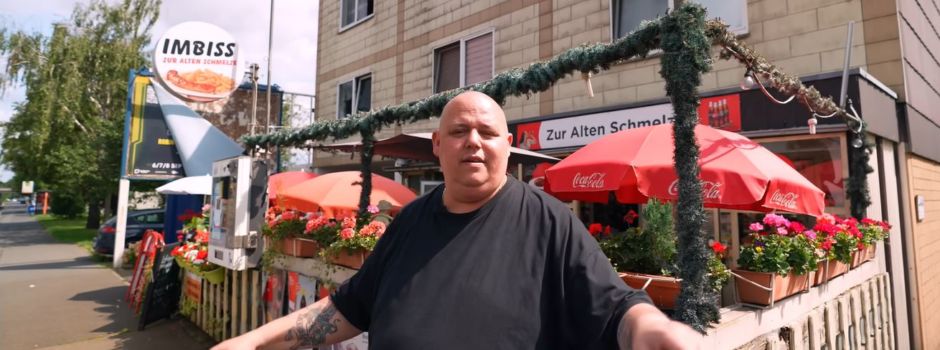 Gastro-Influencer testet Currywurst-Buden in Wiesbaden