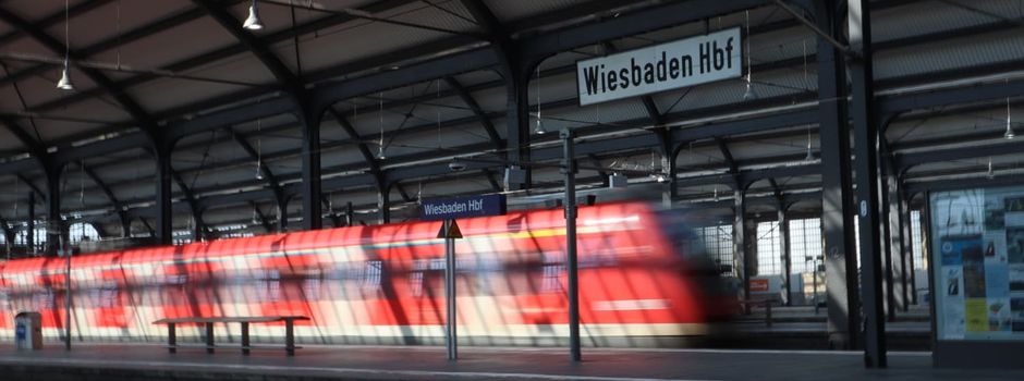 Neues Stellwerk legt Bahnverkehr zwischen Wiesbaden und Frankfurt lahm