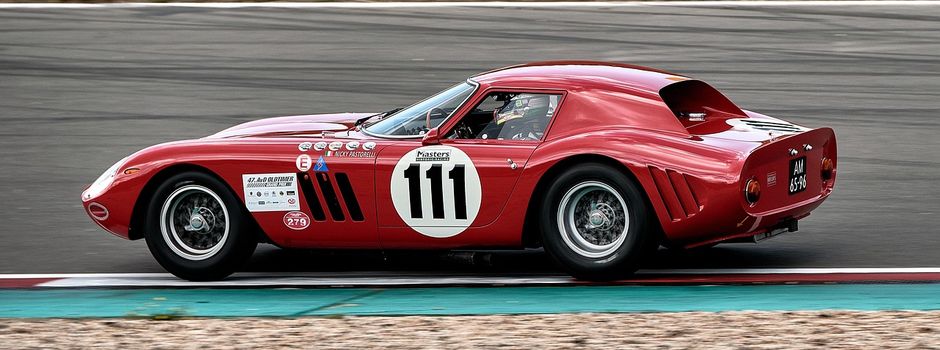 Motorsportgeschichte zum Anfassen: Der 53. Belmot Oldtimer Grand Prix feiert die Saison 2026