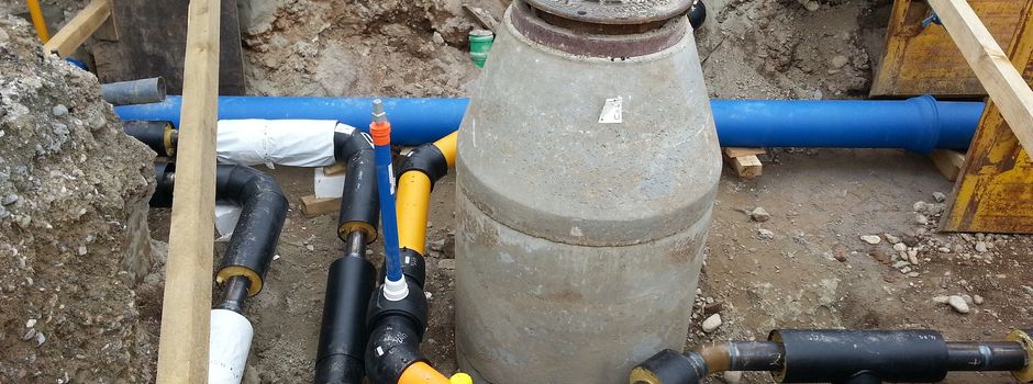 Beginn der Bauarbeiten zur Erneuerung des Kanals im Merzweg im Ortsteil Gerlfangen