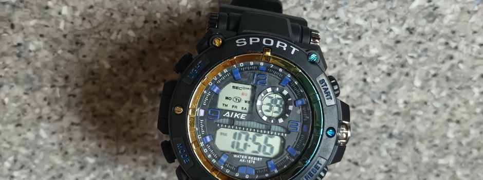 Wer vermisst eine Uhr?