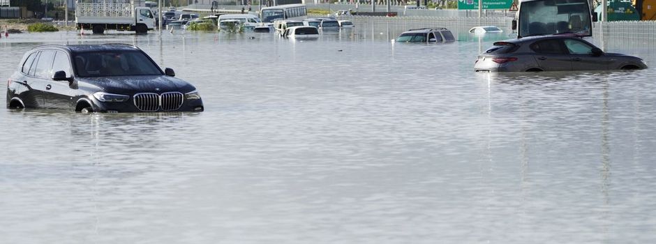 Überschwemmungen in Dubai: Schwerster Regen seit 1949