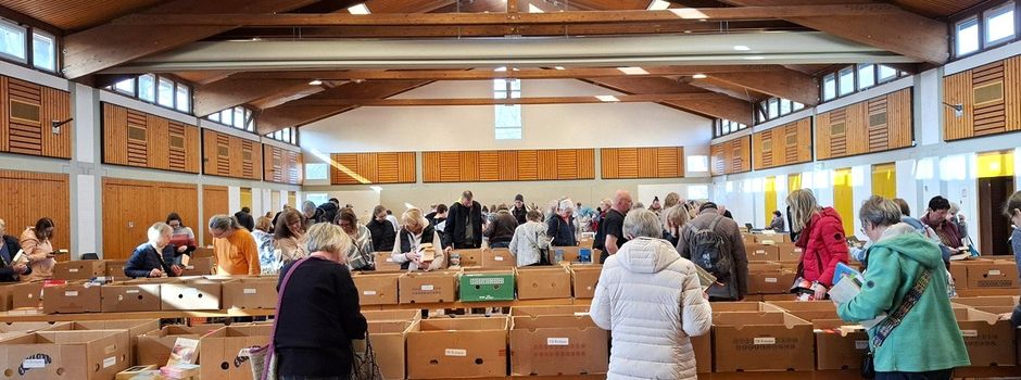 81. Büchermarkt lädt zum Stöbern ein