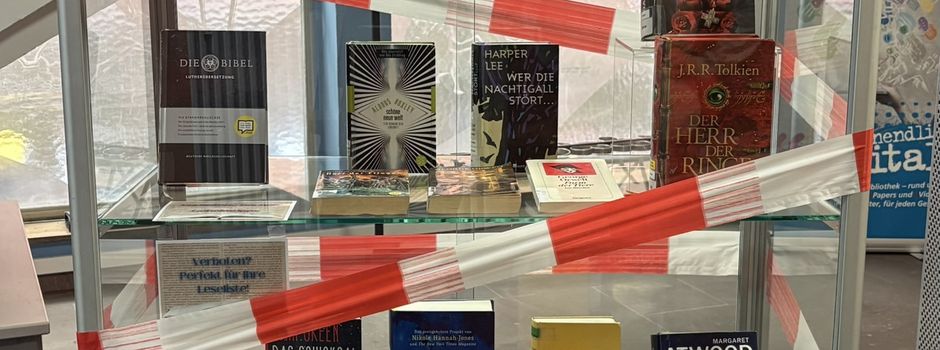 Stadtbibliothek Worms macht auf Buchverbote in den USA aufmerksam