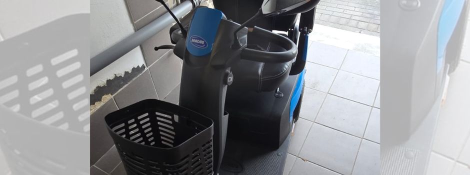 Senior stürzt mit Elektromobil – Angehörige suchen die Ersthelfer