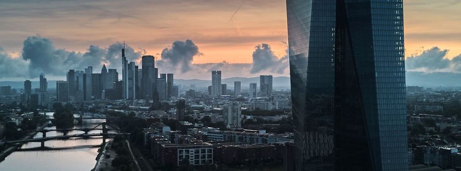 EZB lässt Leitzinsen unverändert - Sorgen wegen US-Zöllen