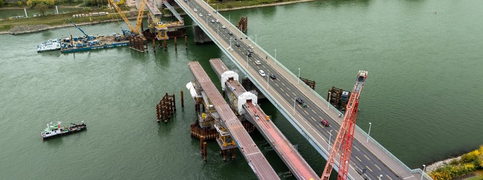 Wie ein Riesen-Puzzle über dem Rhein: So entsteht die neue Pfaffendorfer Brücke