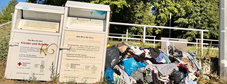 Altkleider in Mainz: Warum das Abstellen neben Containern teuer werden kann