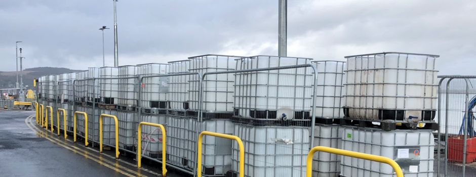 Gefährliche Säure im Gesicht: Mann bei Arbeitsunfall schwer verletzt