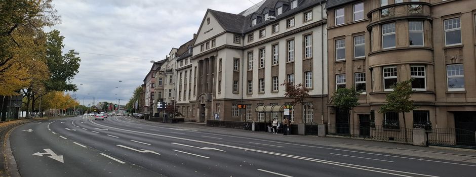 Junge Frau an Mainzer Bushaltestelle sexuell belästigt