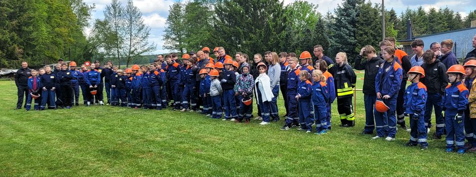 Feuerwehrnachwuchs begeistert beim Fest in Gräben