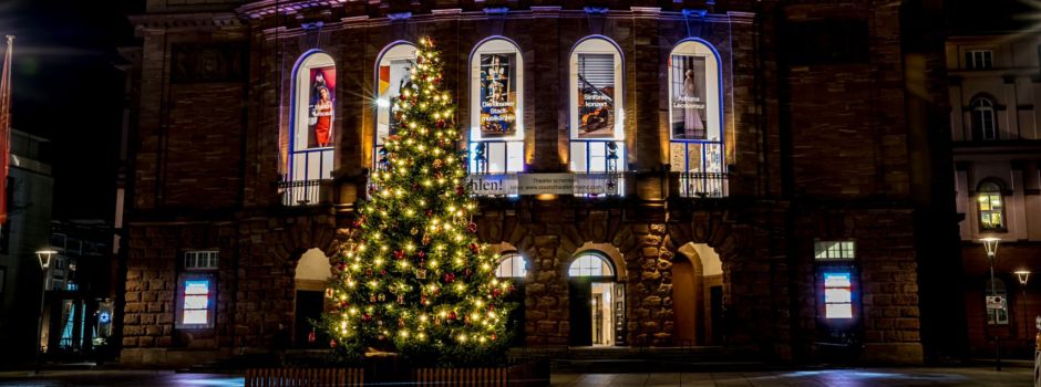 Großes Adventssingen vor dem Staatstheater in Mainz