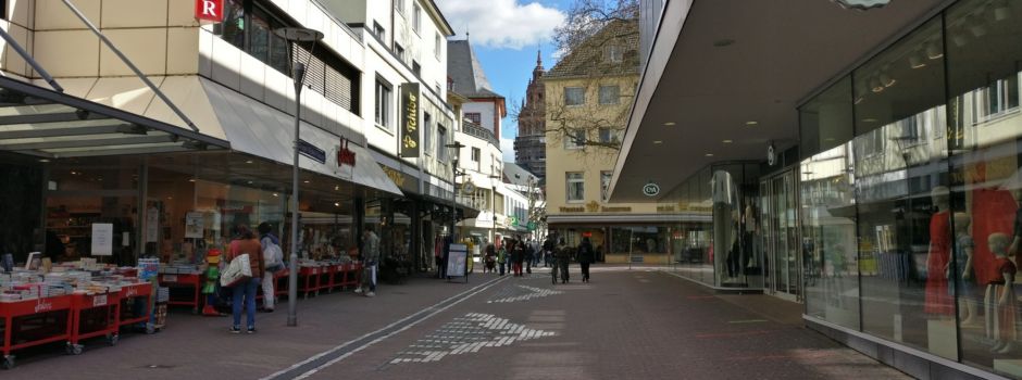 Mainzer (90) in Modeladen gefangen – nach Ladenschluss vergessen