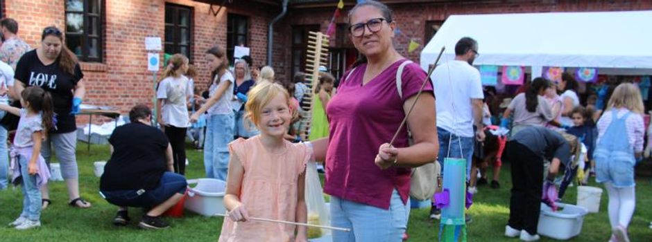 Traditionelles Fest zum Weltkindertag
