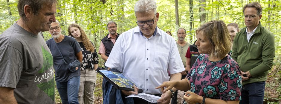 Sondermüllberg Luckenbacher Ley - Gemeindeverwaltung Luckenbach im Gespräch  mit Umweltministerin Katrin Eder
