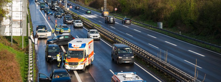 Unfall am Schiersteiner Kreuz sorgt für langen Stau