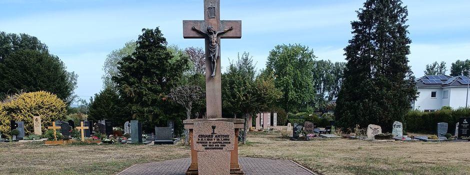 Ehrenamtliche Grabpflege gesucht