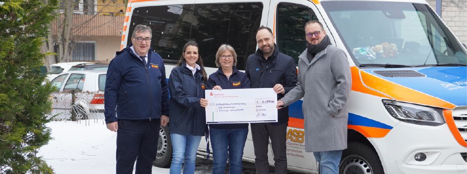 Stadt Rotenburg spendet Einnahmen aus Weihnachtsmarktwette an ASB Wünschewagen