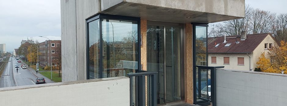 Lang ersehnt: Die Aufzüge über der Saarstraße sind in Betrieb