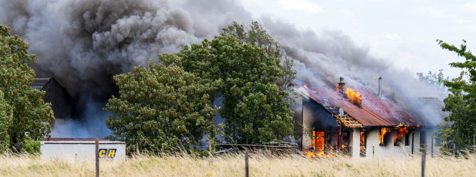 Schwere Verbrennungen: Verletzte bei Wohnhausbrand in Gau-Algesheim