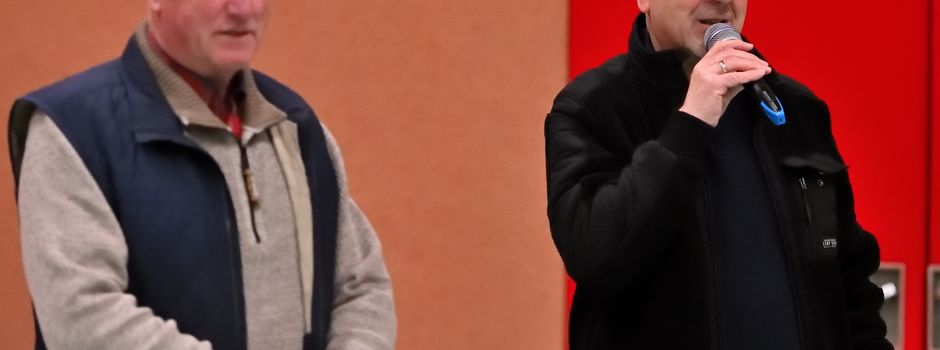 Handballoldies unterstützen weibliche B-Jugend der HSG Ahnatal/Calden