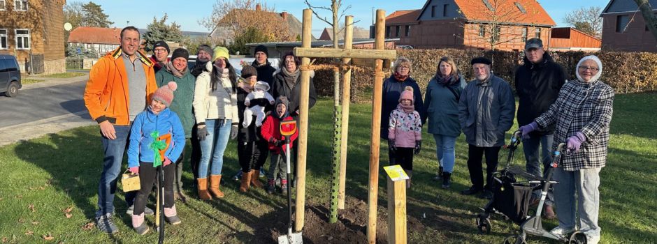 Gemeinschaftsbaum gepflanzt