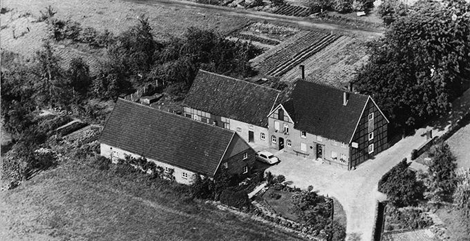 Luftbild der Bäckerei Möllenbrock an der Klosterstraße um 1957