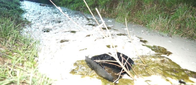 Vollsperrung: Tausende Liter Milch nach Lkw-Unfall im Kreis Neuwied ausgelaufen
