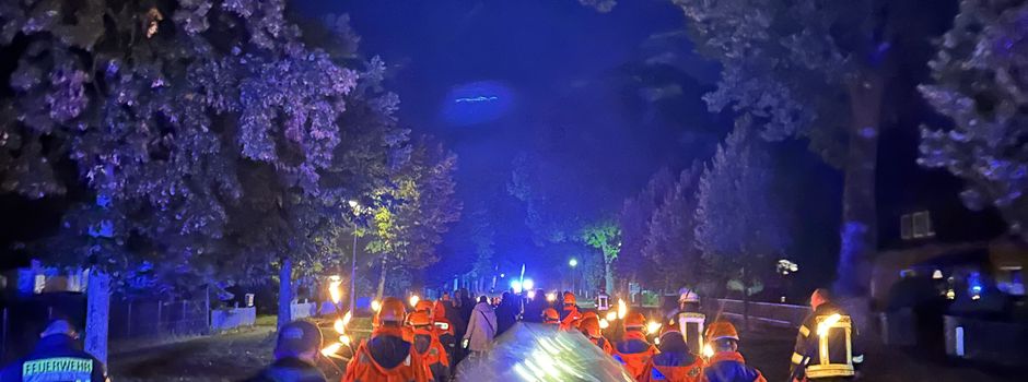 Warlow trotzt dem Regen – ein stimmungsvolles Herbstfeuer 2026