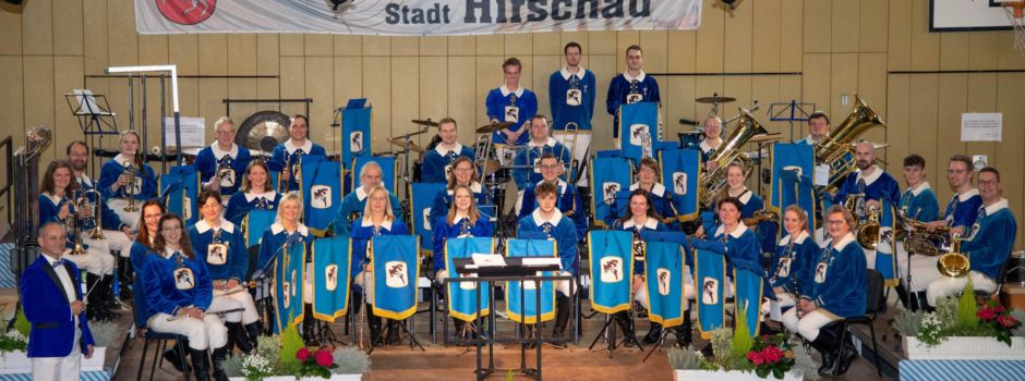Beim 37. Osterkonzert mit dem Musikzug „In 80 Takten um die Welt“!