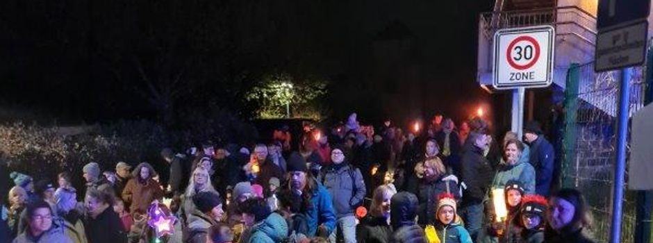 Erinnerung: Martinszug mit Martinsfeuer