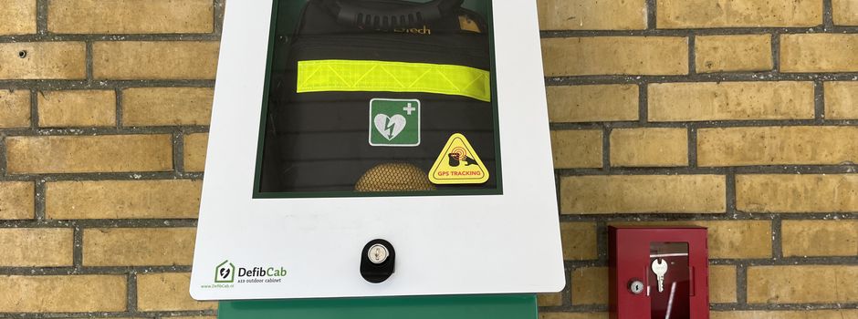 Neuer Defibrillator in Grumby