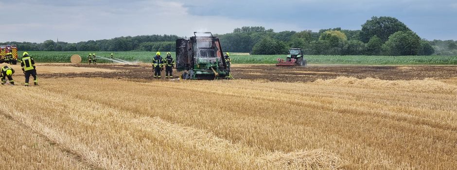 Brand während der Erntearbeiten in Herzebrock-Clarholz: Rund 1.000 Quadratmeter Acker betroffen