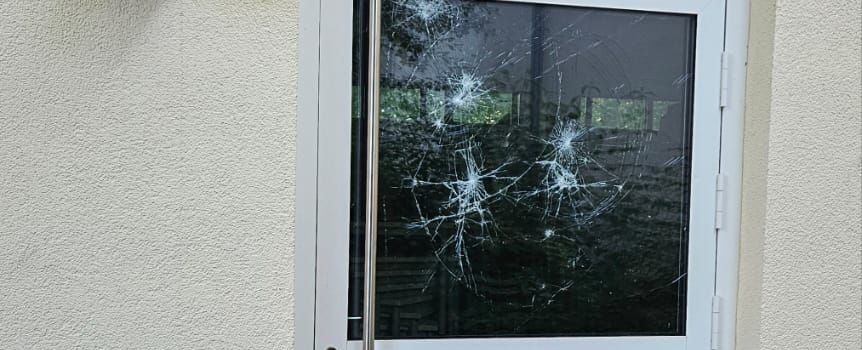 Vandalismus Undenheim - Grundschule/Turnhalle