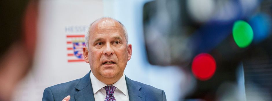 Hessens Innenminister rät jetzt zum Anlegen von Notvorräten