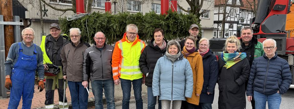 Adventskranz schmückt erneut den Clarholzer Marktplatz