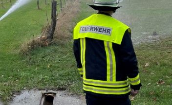 Feuerwehrbereitschaft und Nothilfe während Stromausfall