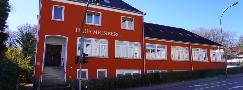 Frauennotruf stellt sich Seniorinnen am 20. März vor