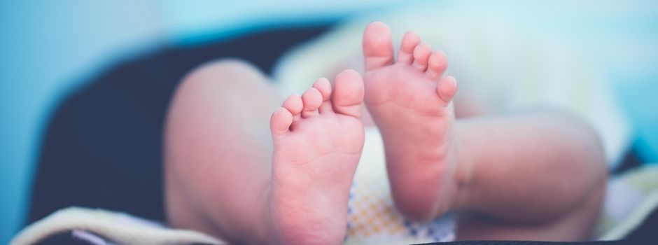 Wiesbadener Leitstelle hilft bei Hausgeburt: Baby Anton wohlauf