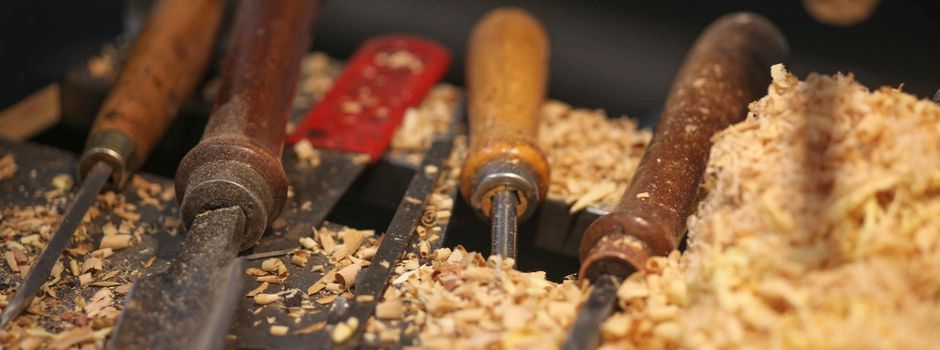 Holzwerkstatt
Wir bauen Windspiele