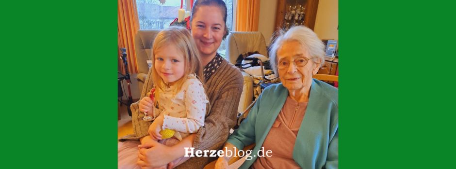 Kita-Kinder bringen Weihnachtsfreuden ins Pflegewohnheim