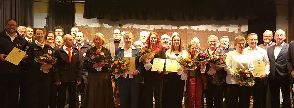 Wirtschaftlicher Meilenstein und Würdigung des Ehrenamts: Nierstein feiert Neujahrsempfang