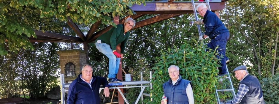 Rheidt: Anlage am Antoniuskreuz verschönert