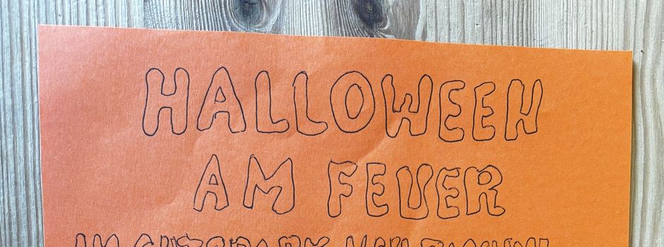 Halloween am Feuer im Gutspark in Neu Zachun