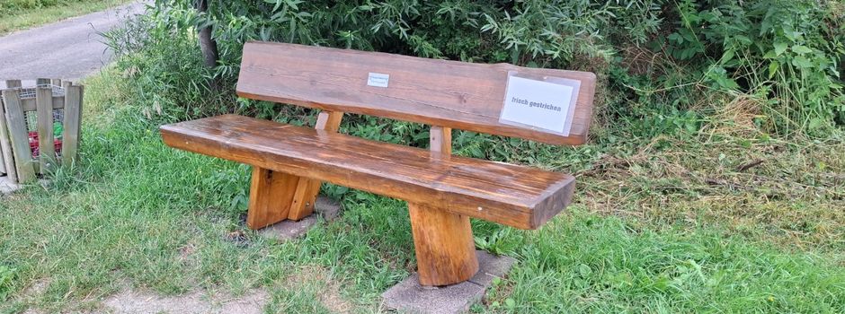 Bänke in der Gemarkung Fürstenwald vom Geschichtsverein restauriert