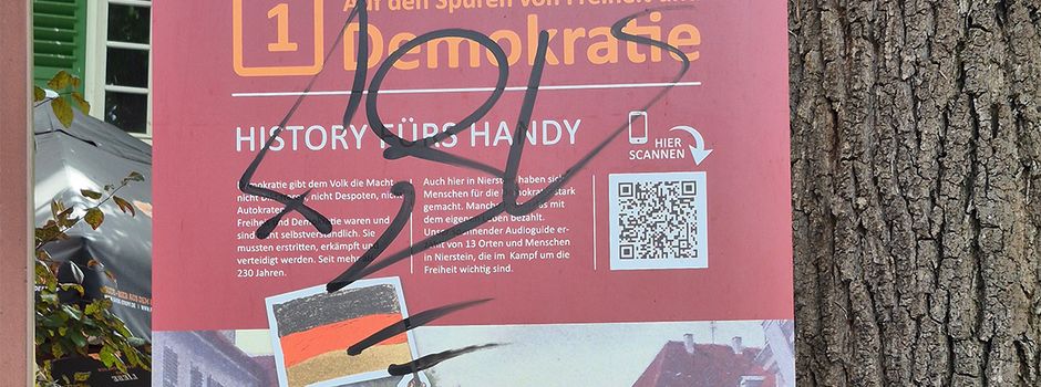 Respektlose Schmiererei am Marktplatz: Geschichtsverein Nierstein erstattet Anzeige