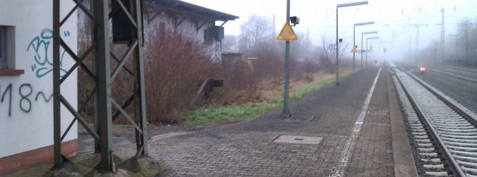 Jugendliche legen Säcke auf Bahngleise: Notbremsung im Bahnhof Guntersblum
