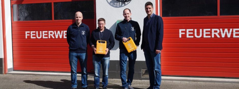 Neuer Defibrillator für die Freiwillige Feuerwehr Wassenach